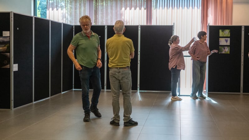 Sfeerbeeld van de fototentoonstelling 2025 in Den Bussel